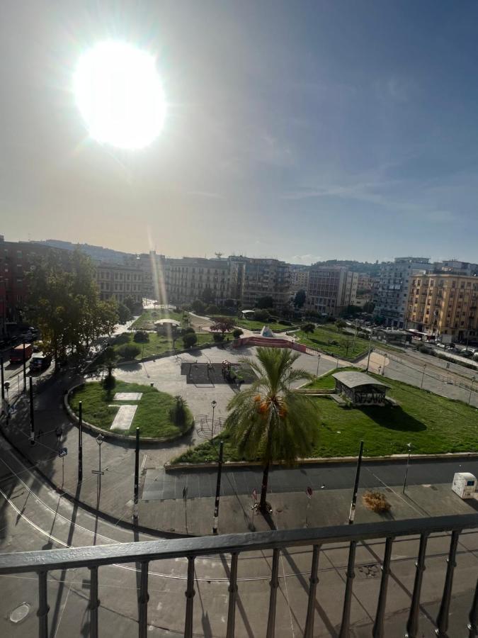 Metropolis Home Наполи Екстериор снимка