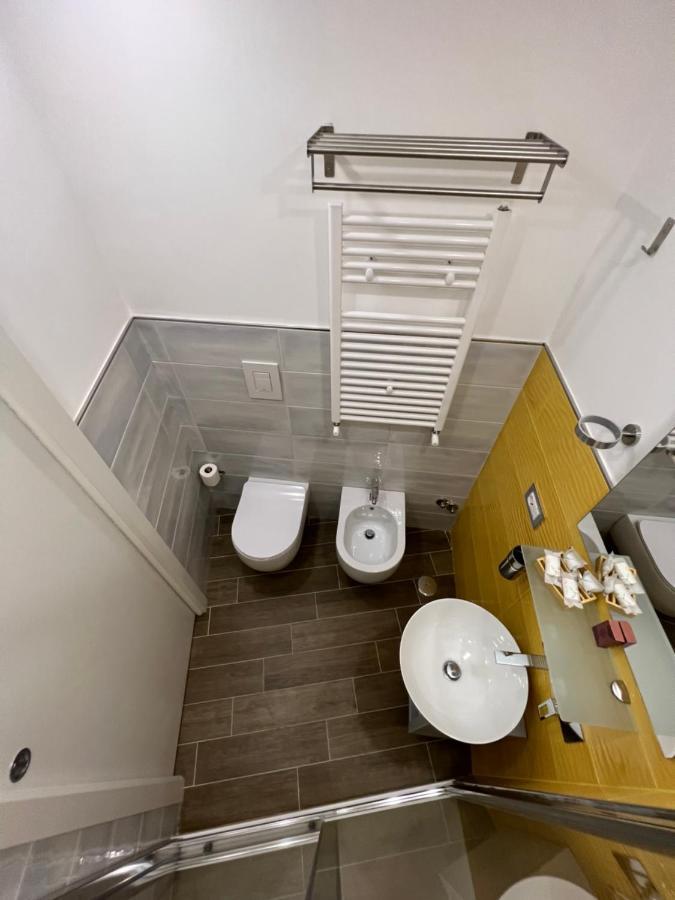 Metropolis Home Наполи Екстериор снимка