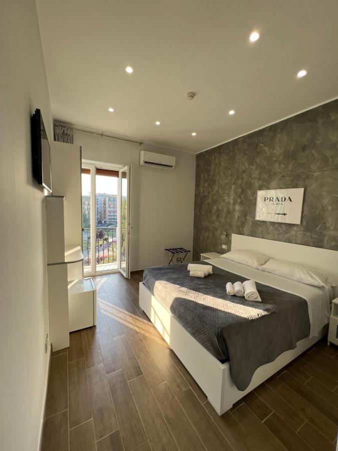 Metropolis Home Наполи Екстериор снимка