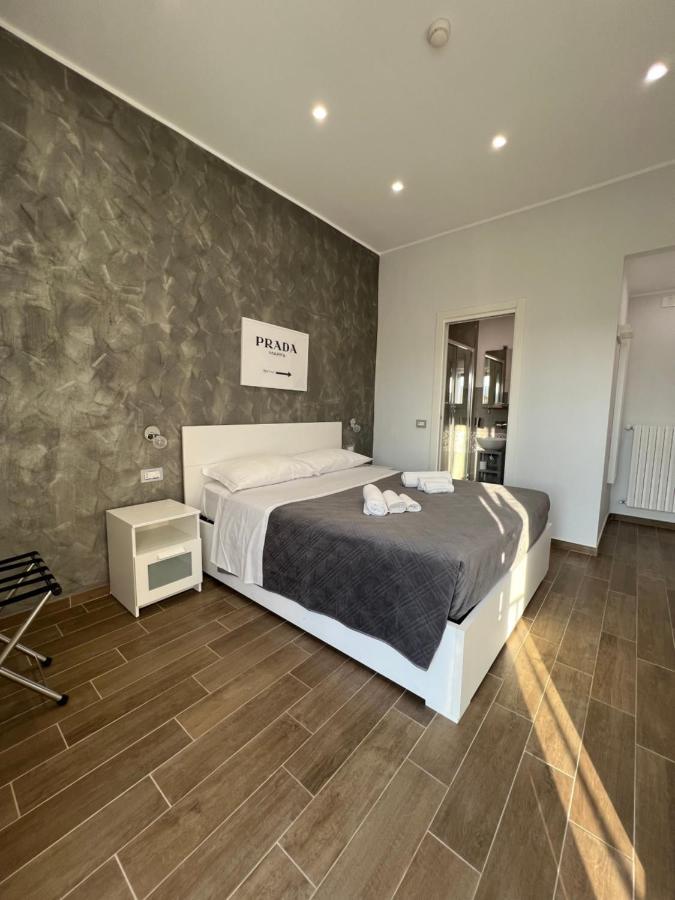 Metropolis Home Наполи Екстериор снимка
